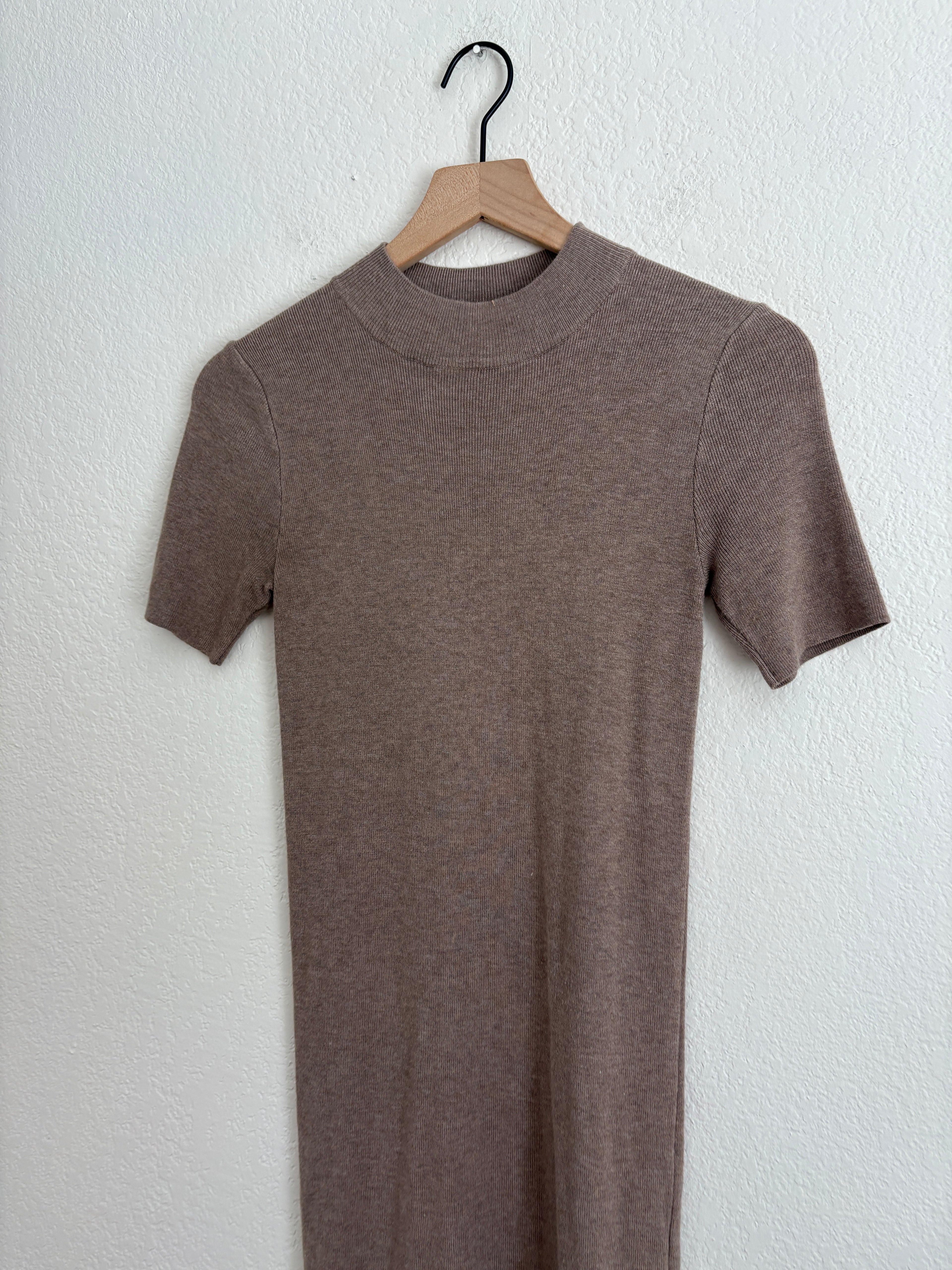 Latte Ribbed Dress (M)