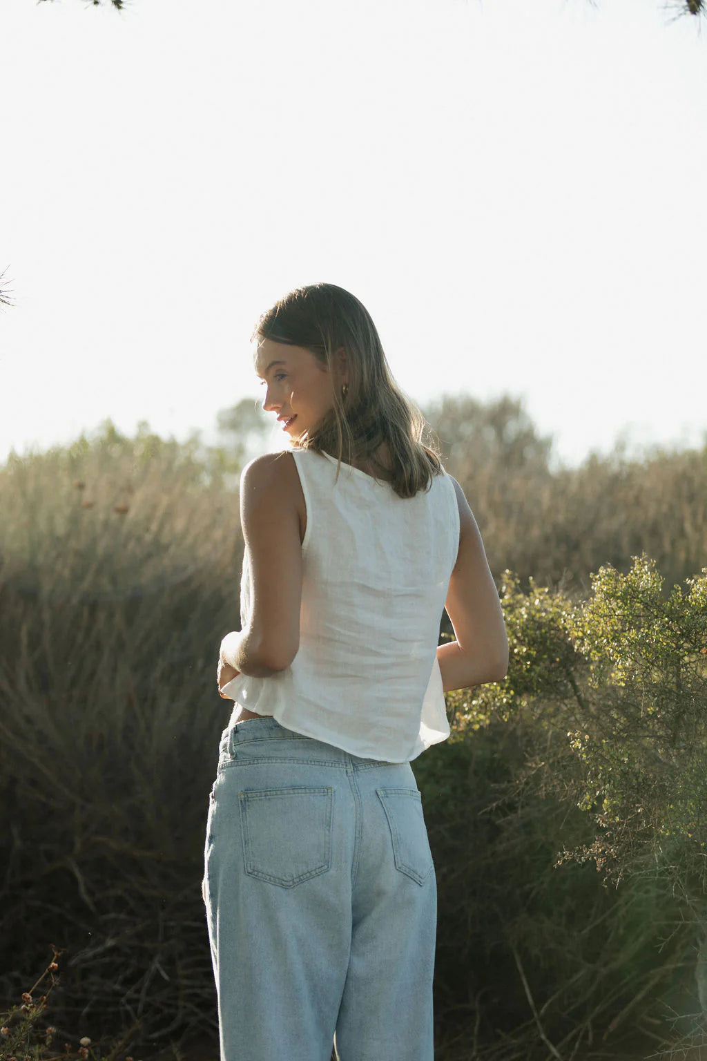 Solai Linen Capri Scoop Neck Tank (M)