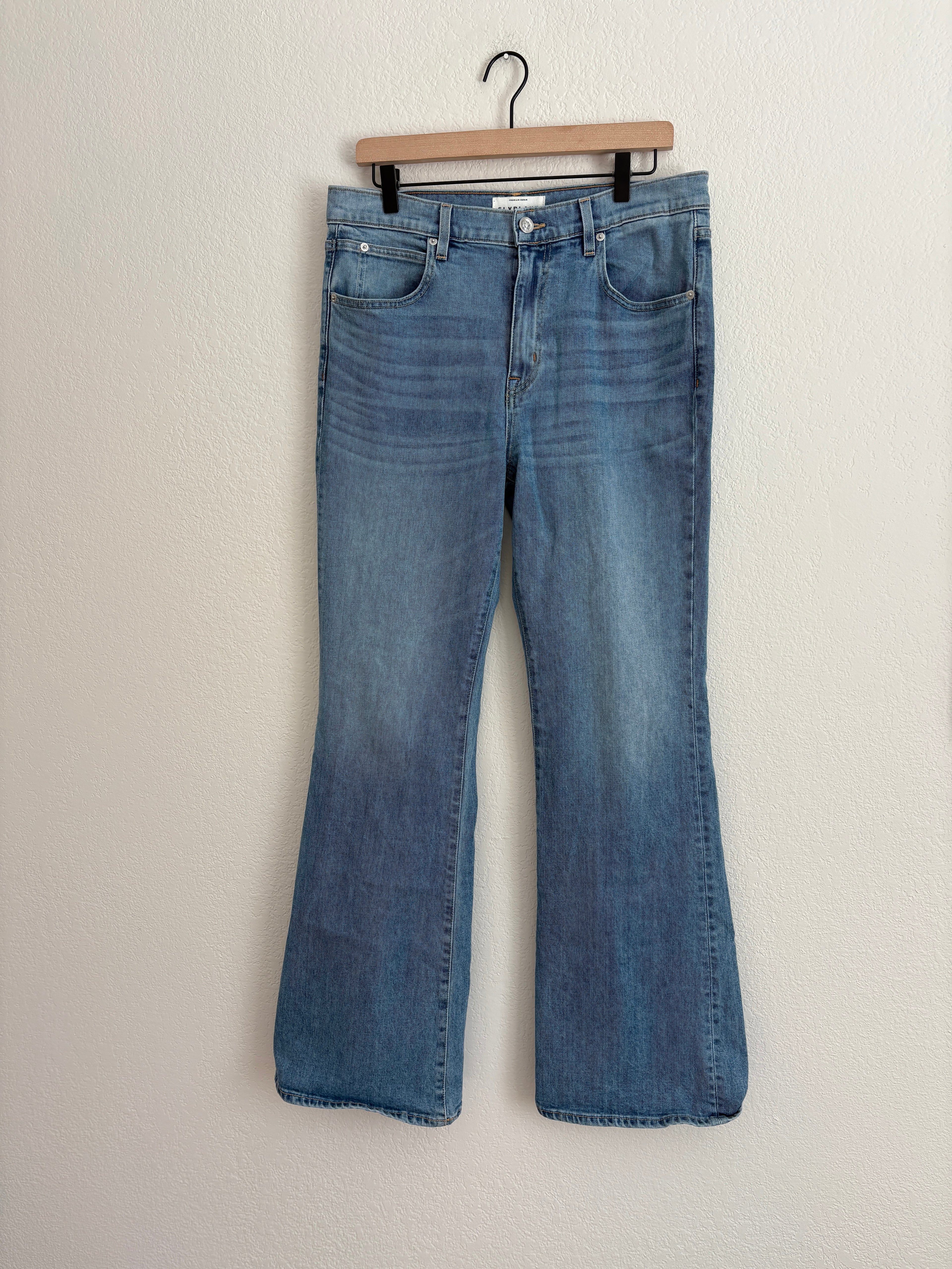 Slvrlake Reese High Rise Boot Cut Jeans (32)