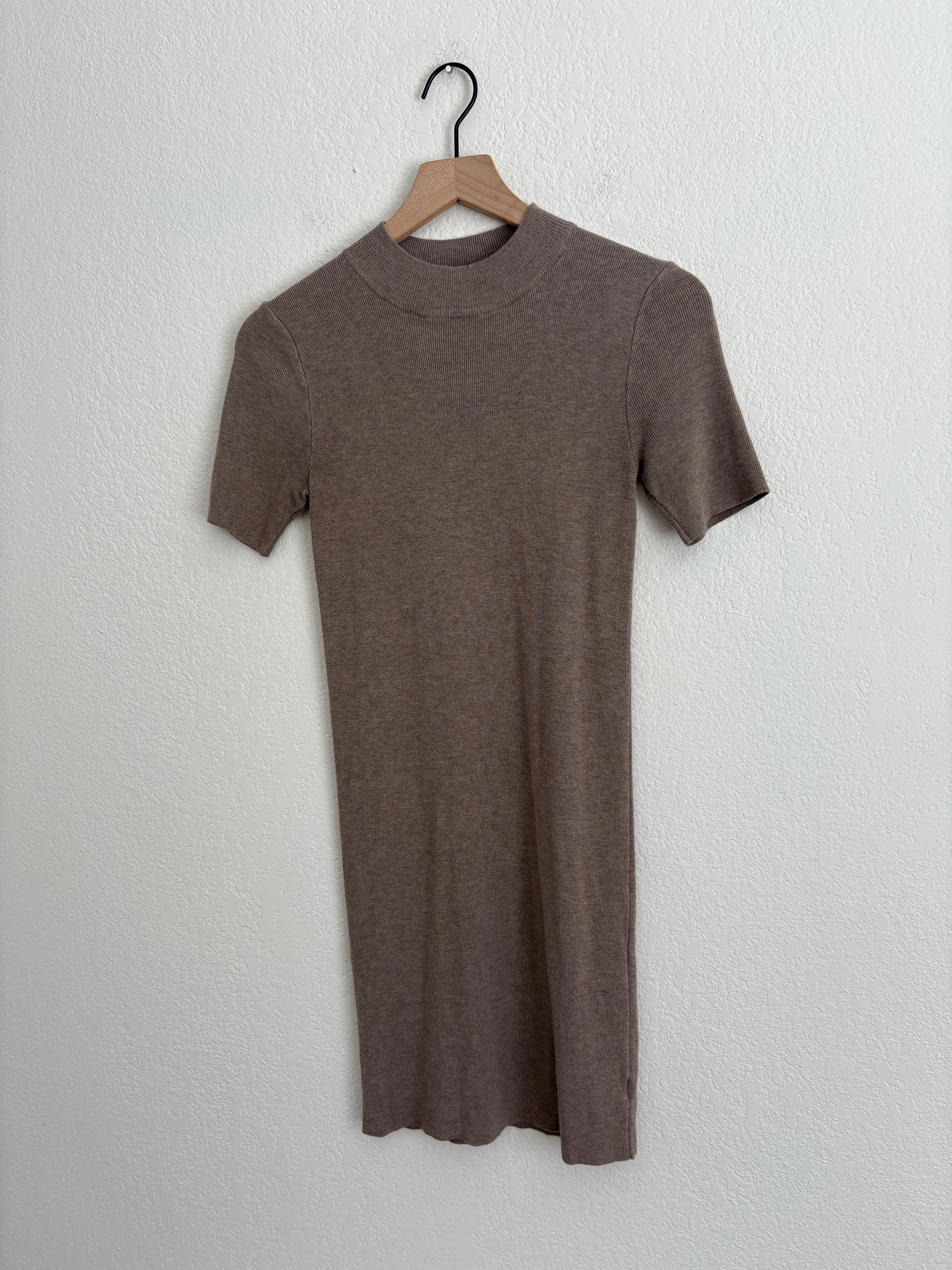 Latte Ribbed Dress (M)