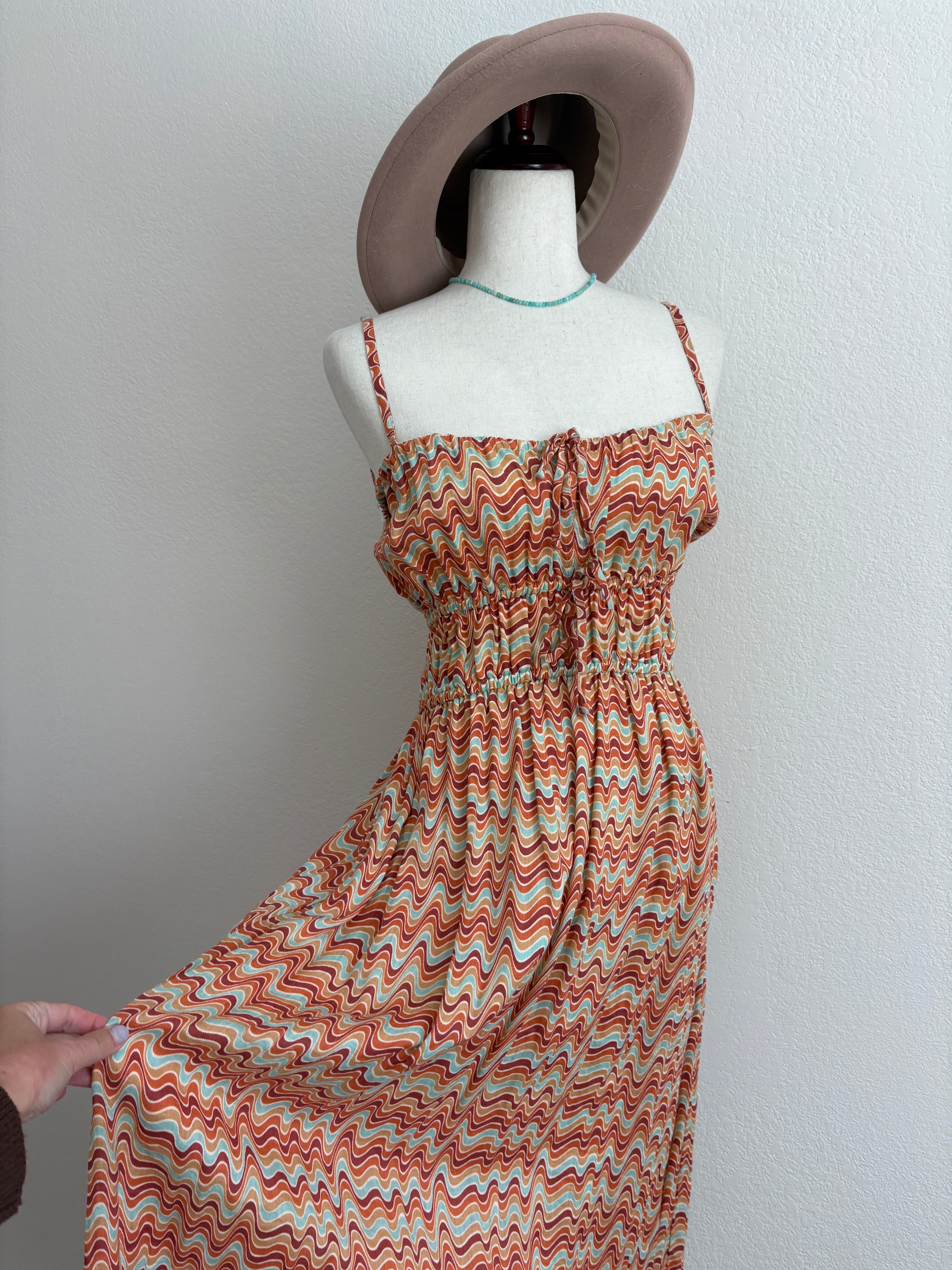 Faithfull The Brand Francesca Linen Midi Dress in Vadella Dusk (8)