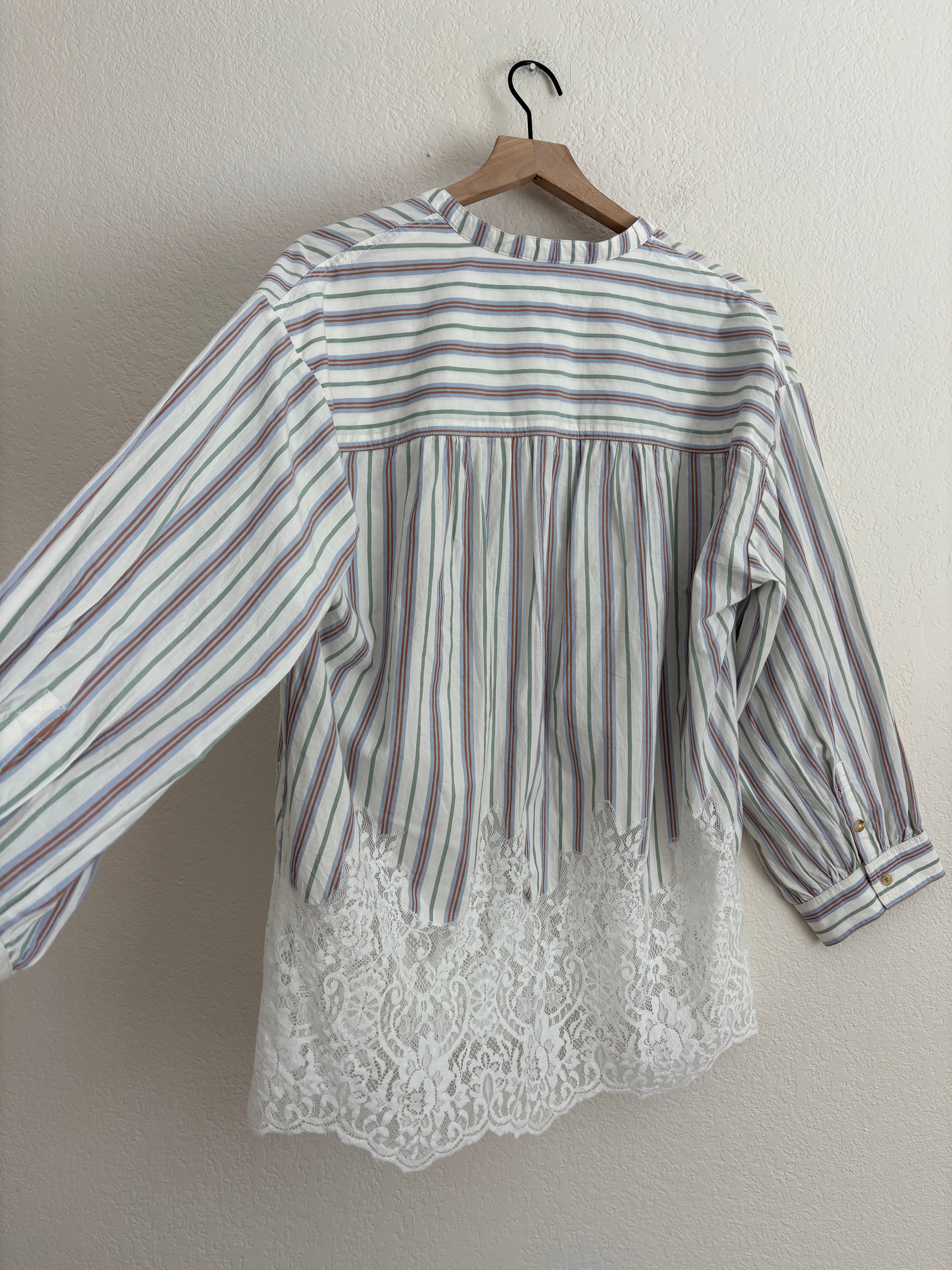 Anthropologie Pilcro Long Sleeve Lacy Top (M)