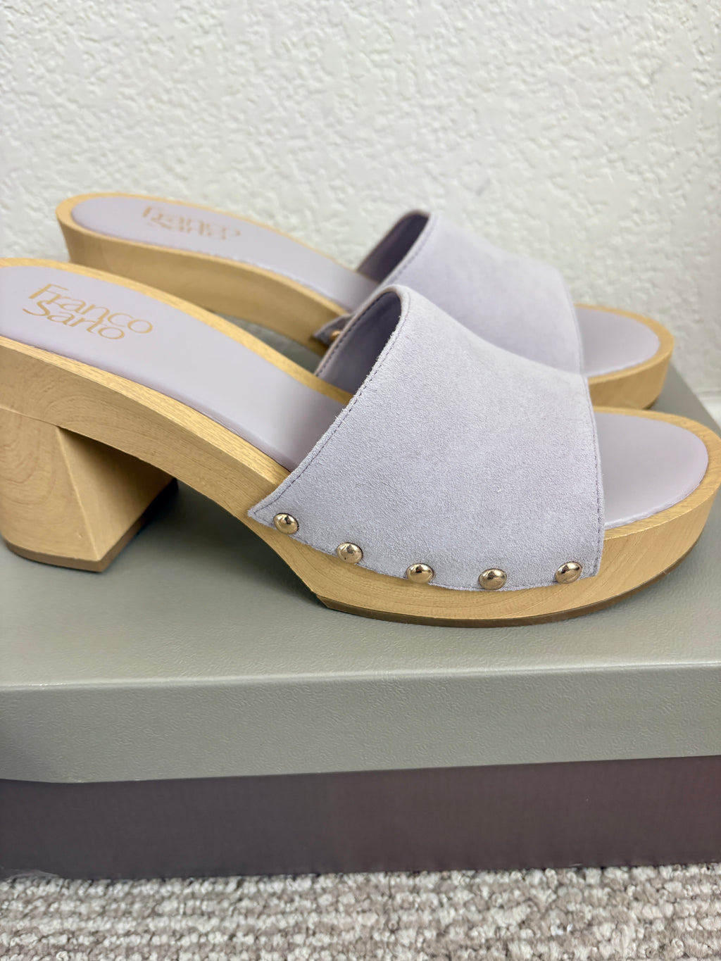 Brand New Franco Sarto Suede Capri Clogs in Lilac (8)
