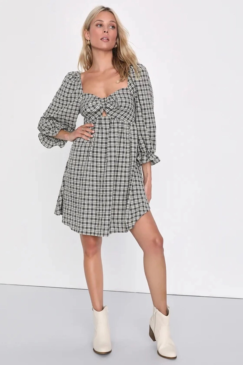 Lulu’s Plaid Puff Sleeve Dress (M)