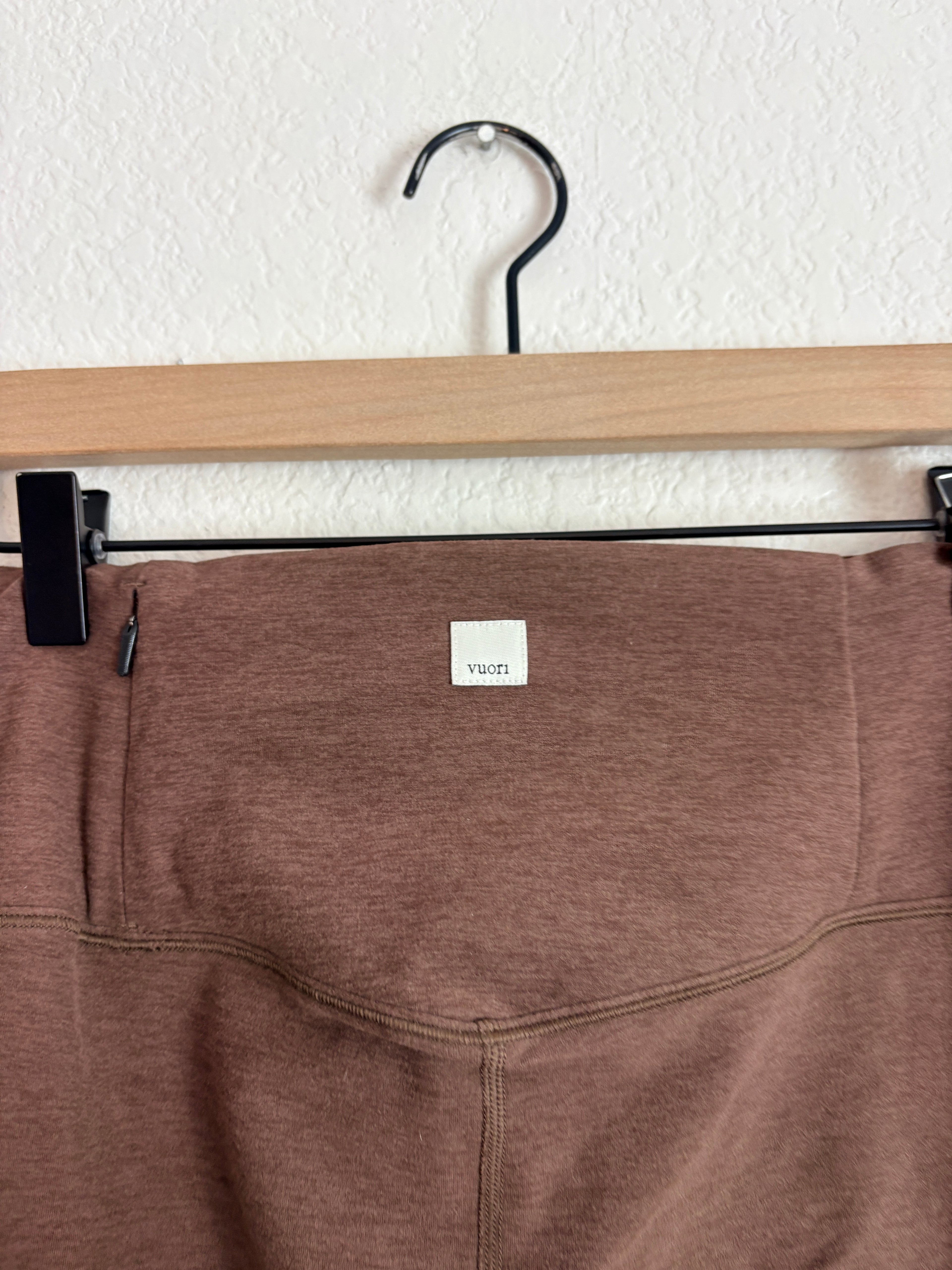 Vuori Chocolate Clean Elevation Leggings (M)