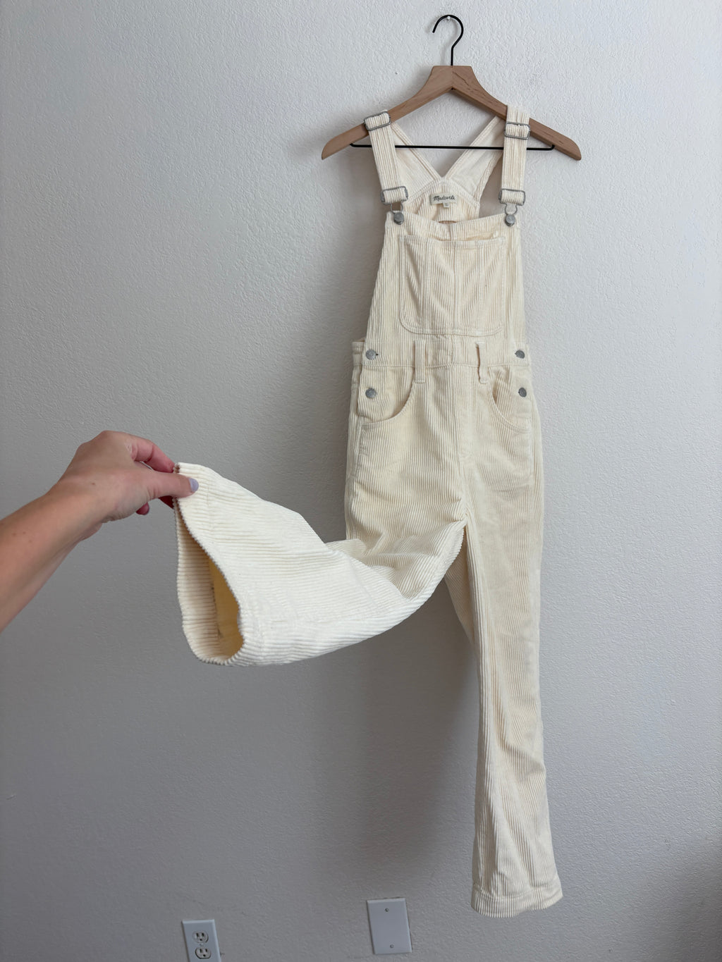 Madewell Cream Corduroy Overalls (XS)