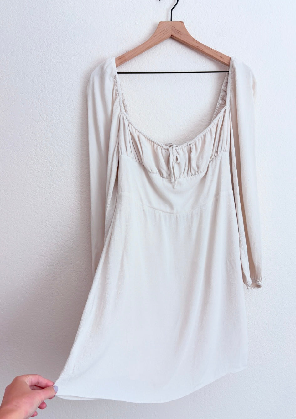 Aritzia Sunday Best Delilah Dress (L)