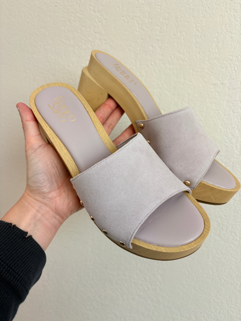 Brand New Franco Sarto Suede Capri Clogs in Lilac (8)