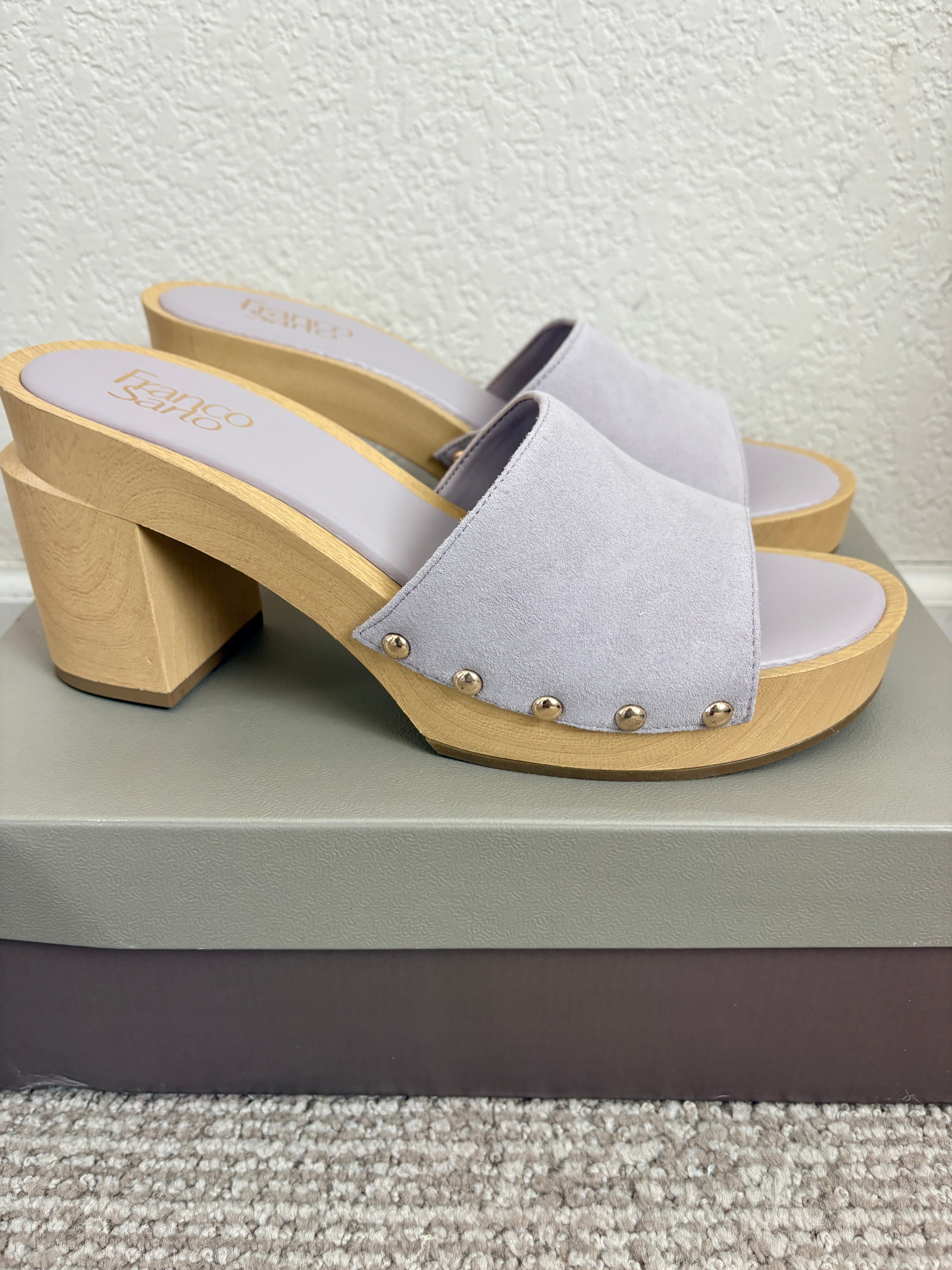 Brand New Franco Sarto Suede Capri Clogs in Lilac (8)