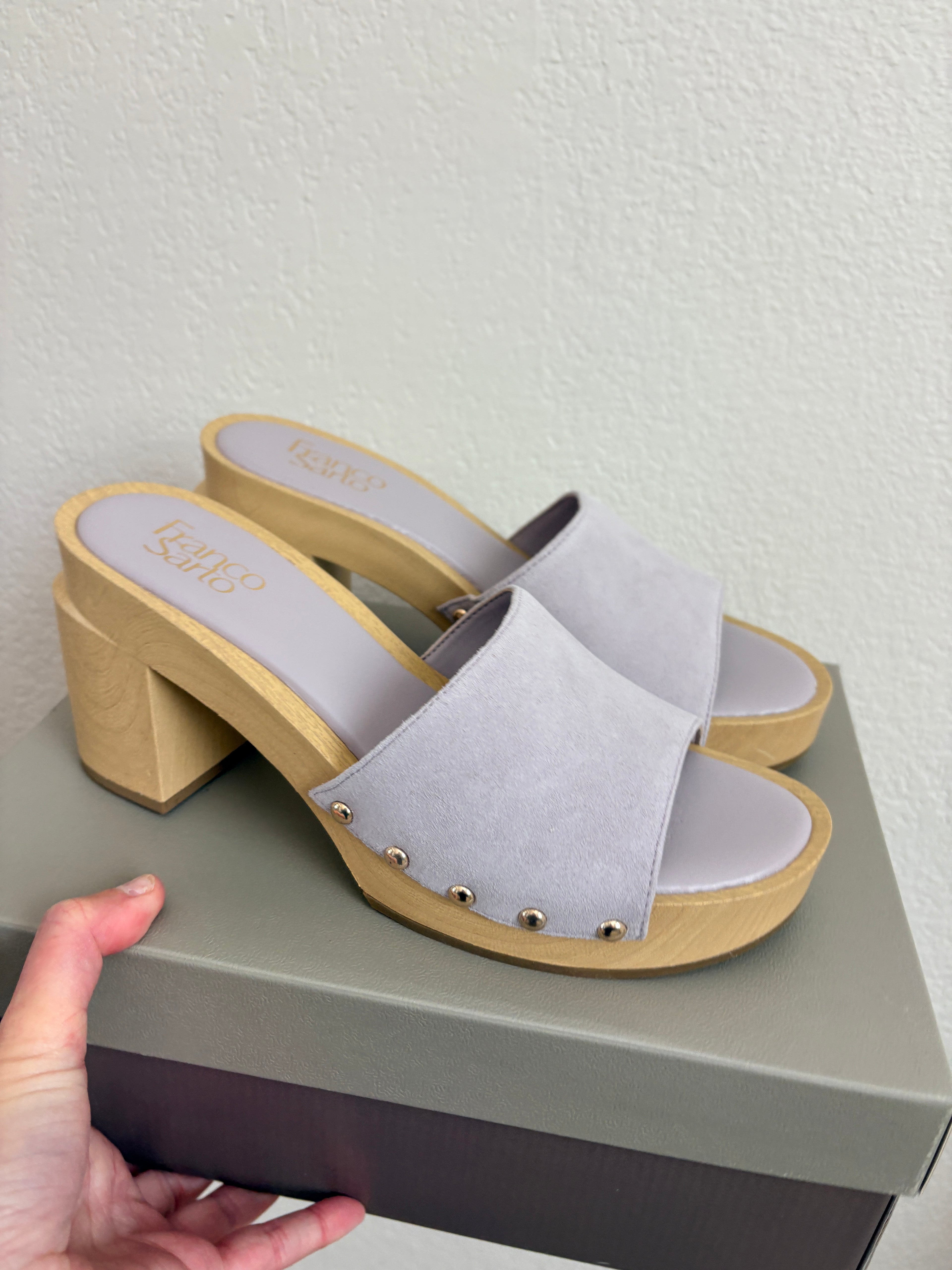 Brand New Franco Sarto Suede Capri Clogs in Lilac (8)