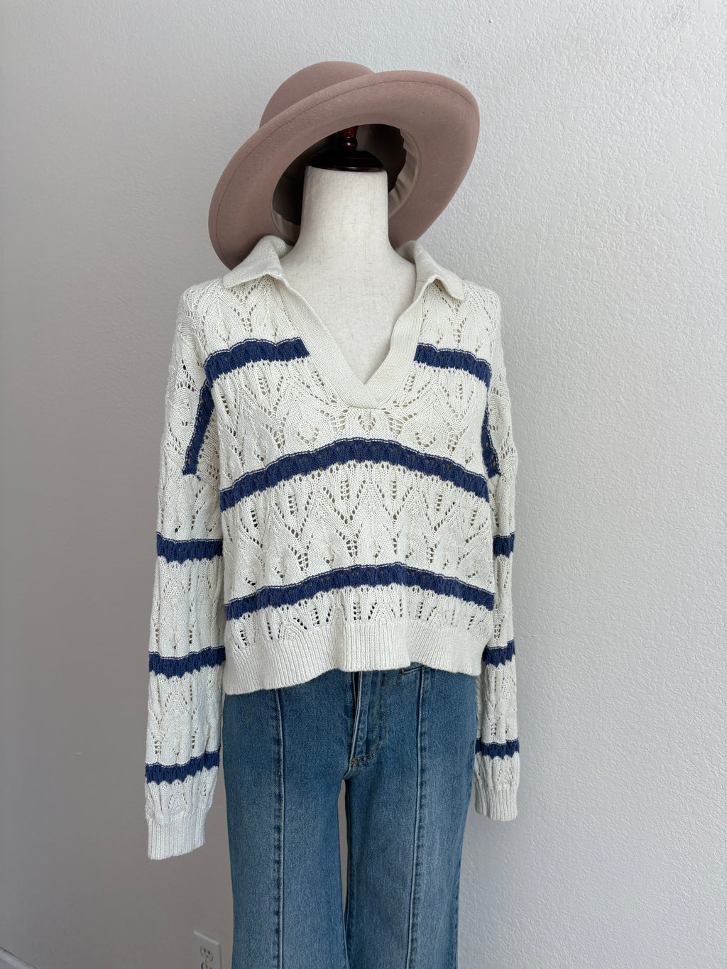 Universal Threads Knit Sweater (M)