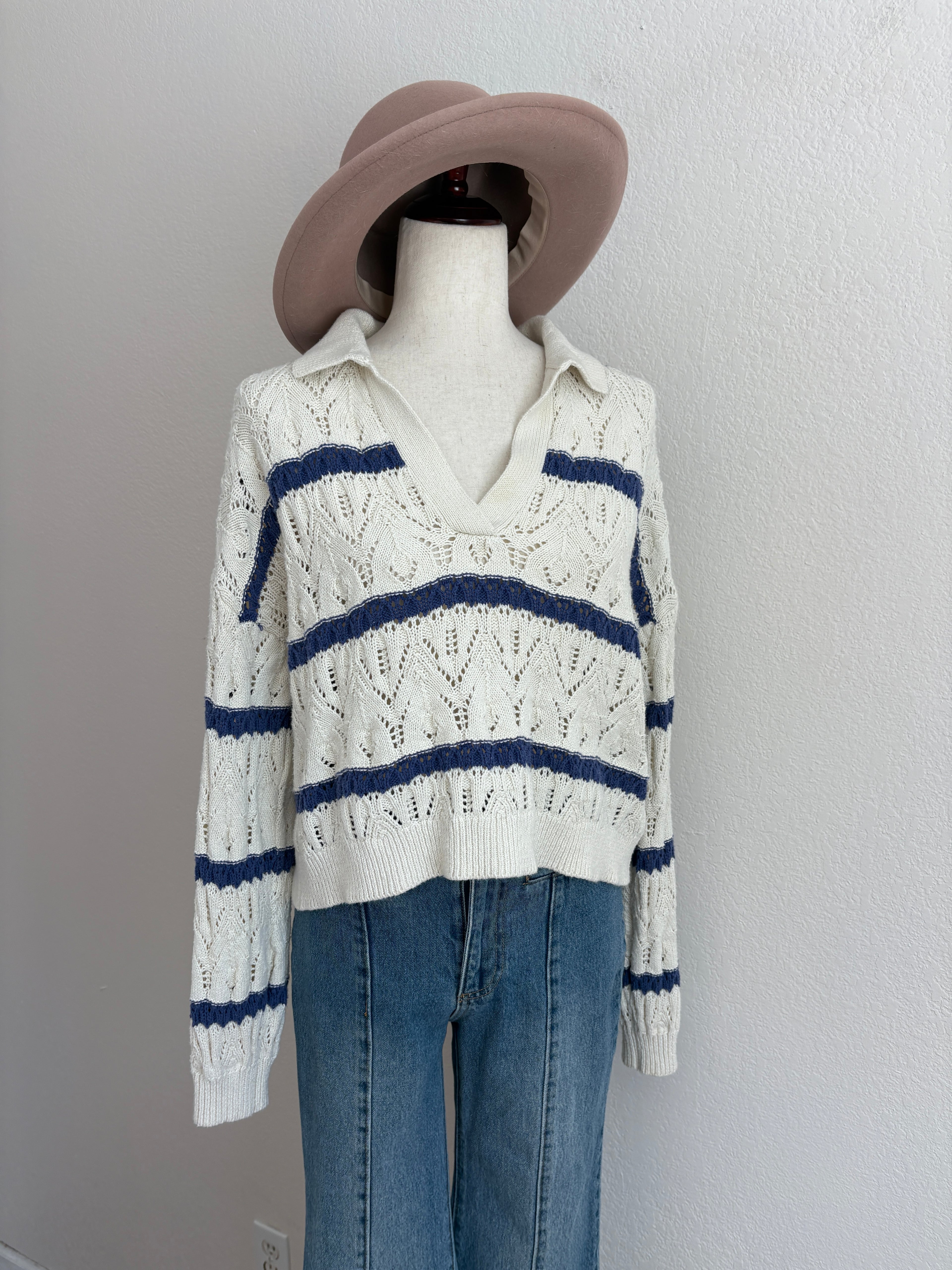 Universal Threads Knit Sweater (M)
