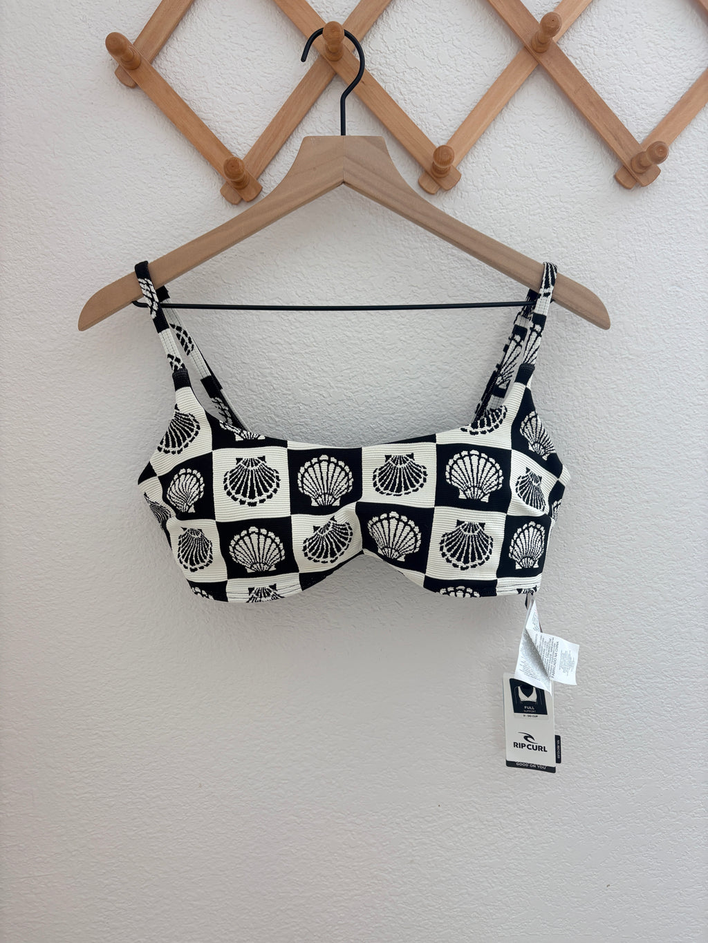 New Rip Curl D/DD Seashell Swim Top (L)