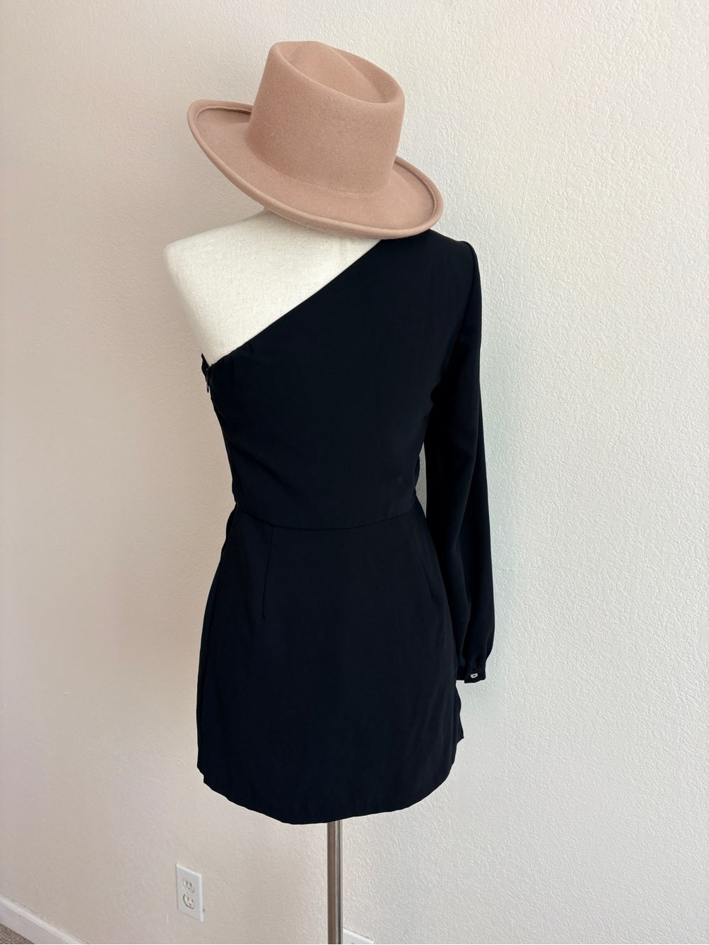 Amanda Uprichard X Revolve One Shoulder Black Romper (S)