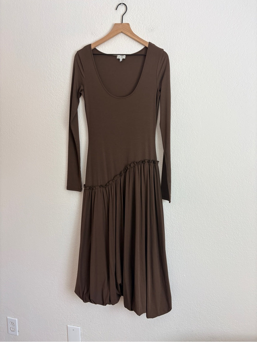 Saemdi Jeanette Chocolate Drop-Waist Midi Dress (M)