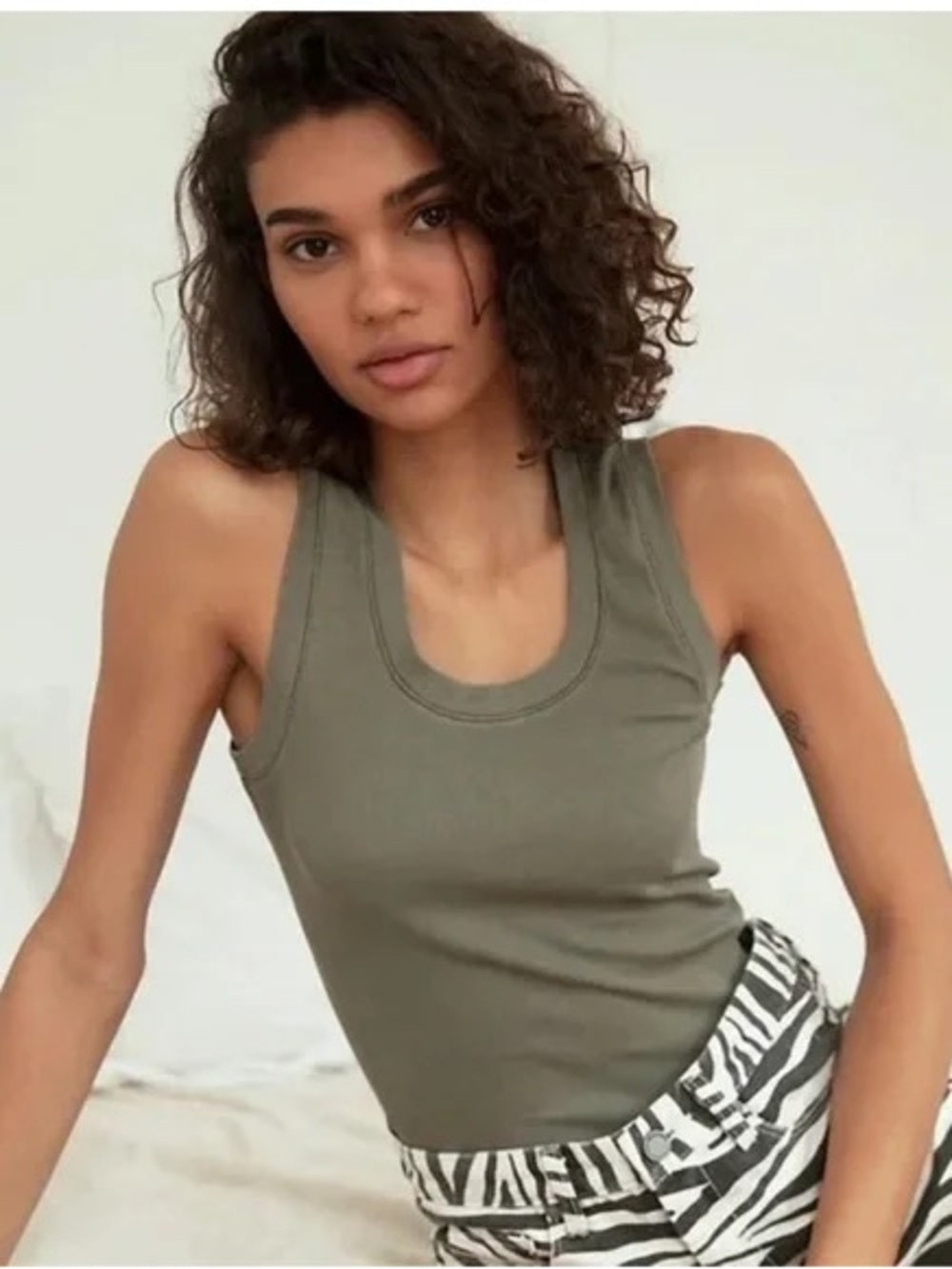 Free People Women’s Olive Ribbed Tank Top (XS)