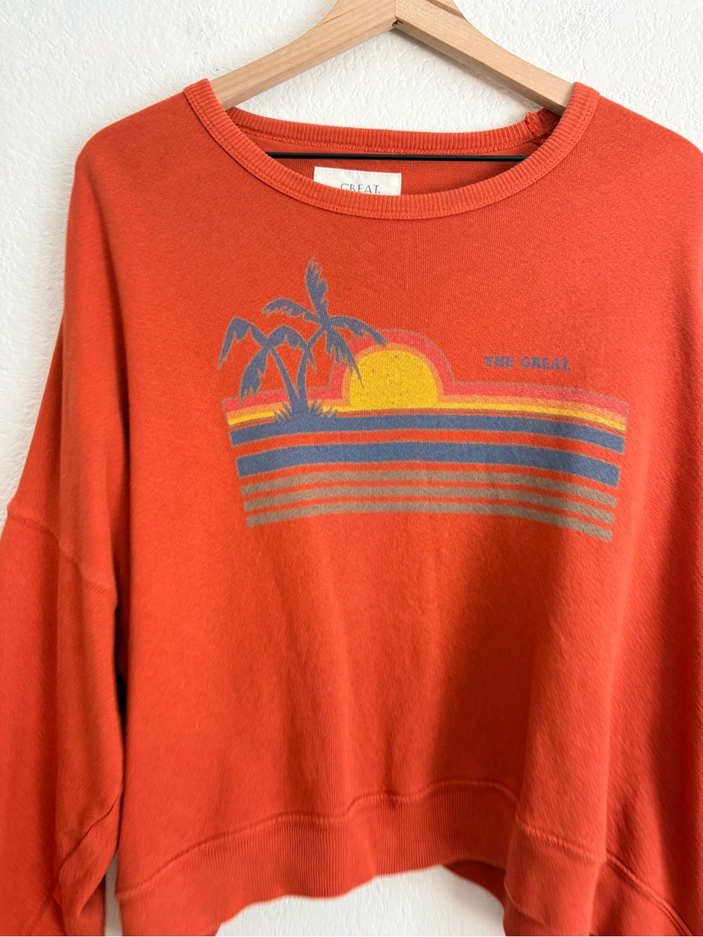 The GREAT Teammate Sweatshirt Graphic Rust Palm Tree Sunset Sweatshirt (M)