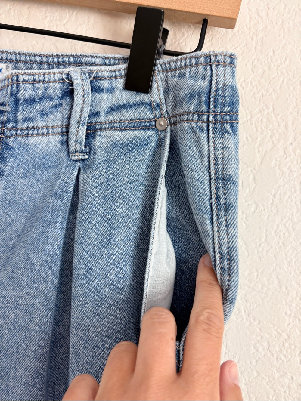 Paige Bella Pleated Trouser Jeans 100% Soft Cotton (26)