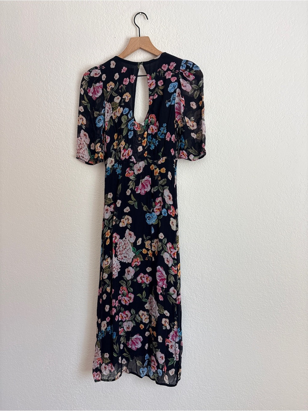 Anthropologie Maeve Floral Puff Sleeve V-Neck Black Midi Dress (2)