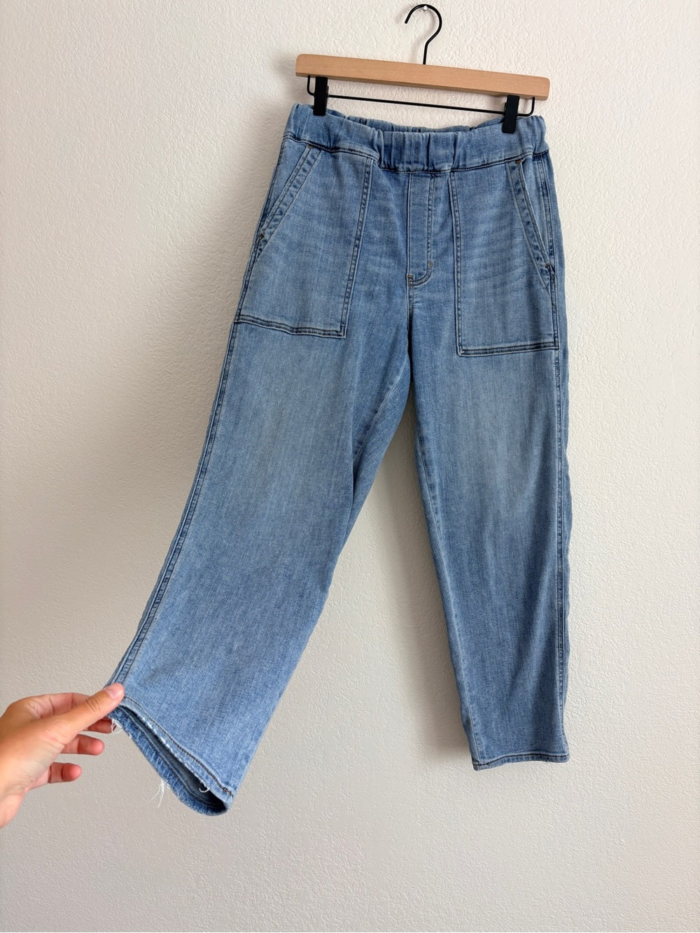 Madewell Pull-On Relaxed Jeans in Boyer Wash (S)