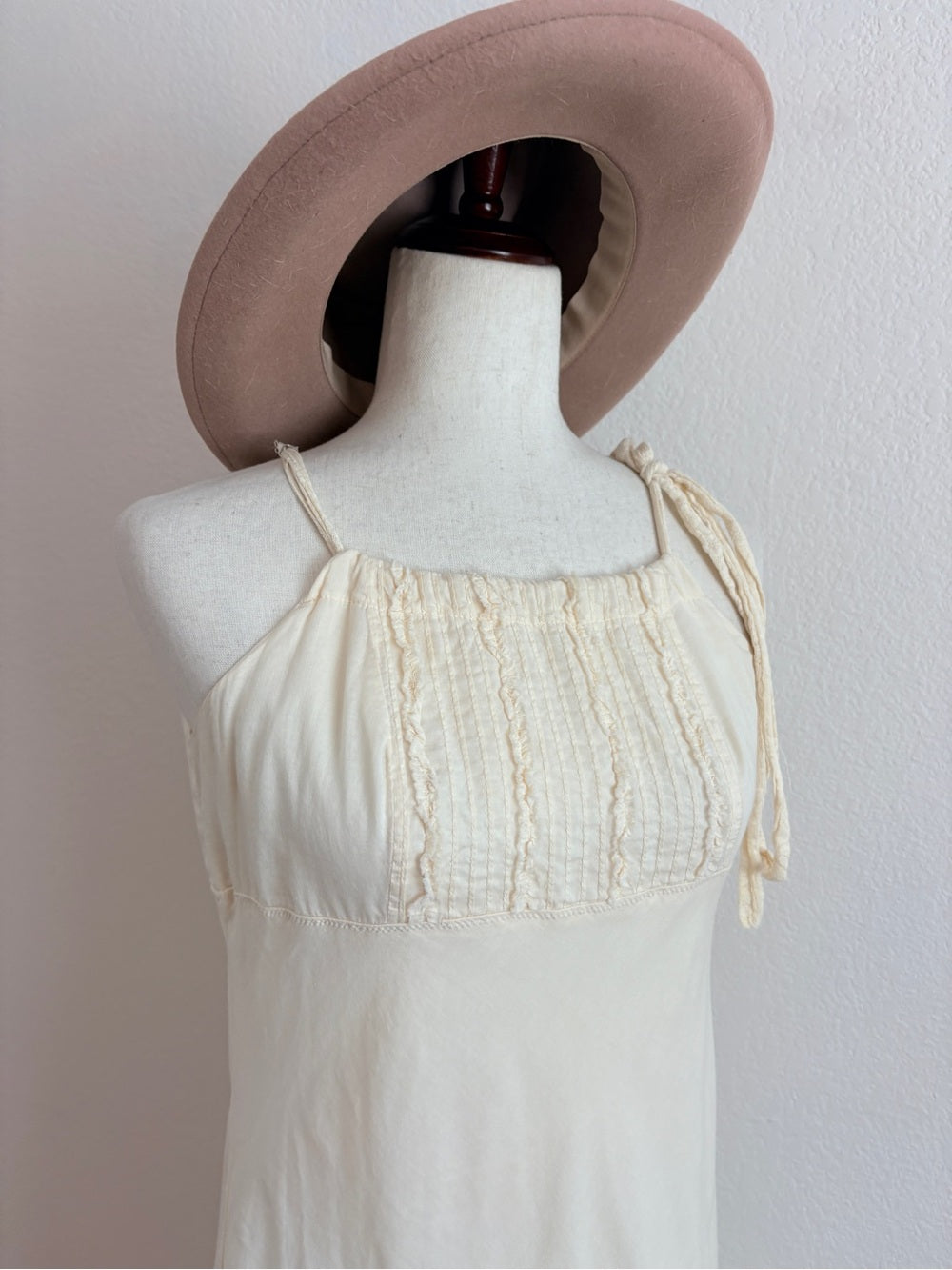 Burning Torch Anthropologie Gauzy Boho in Cream Lace-Trim Halter Sundress (S)