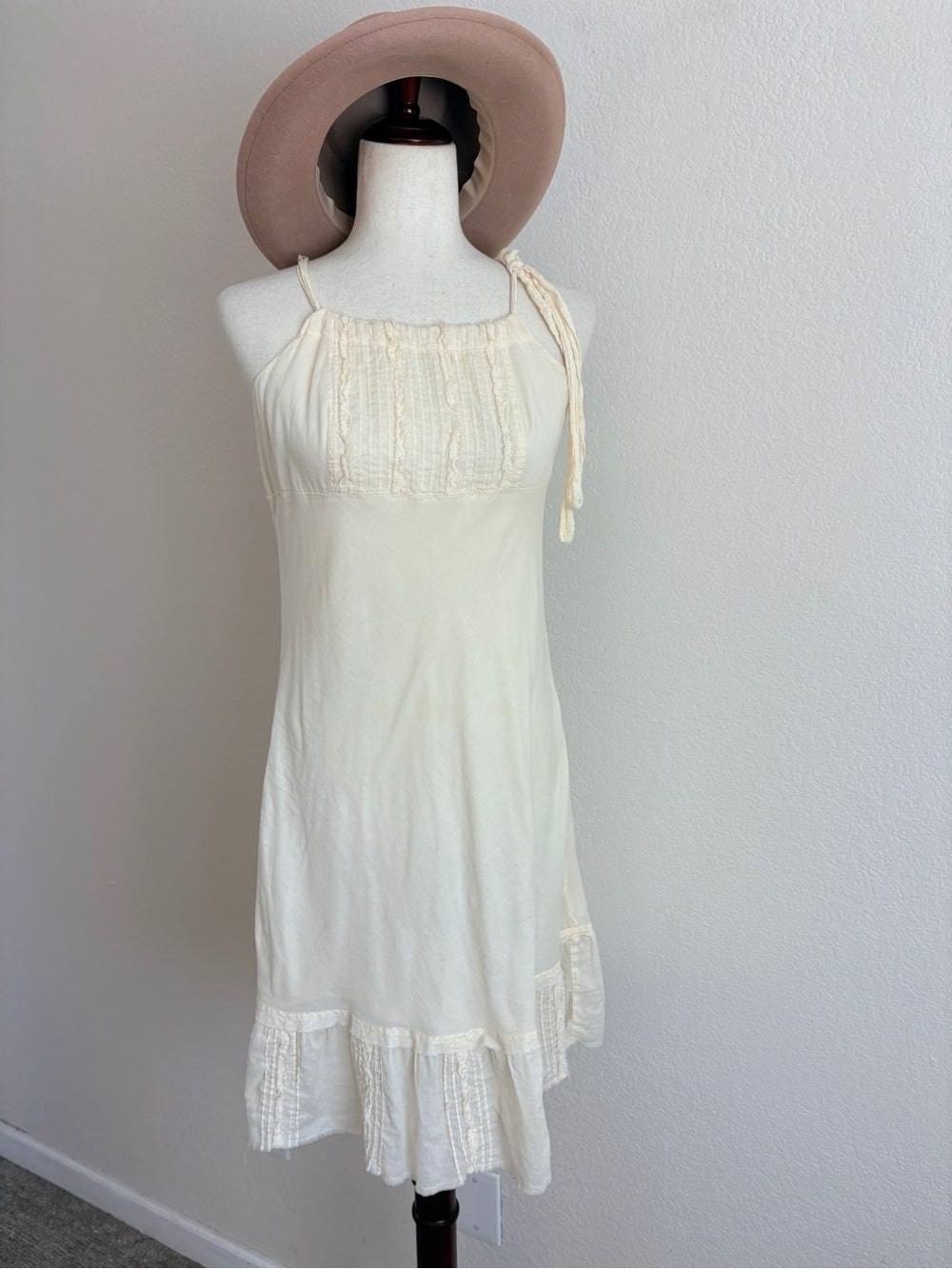 Burning Torch Anthropologie Gauzy Boho in Cream Lace-Trim Halter Sundress (S)