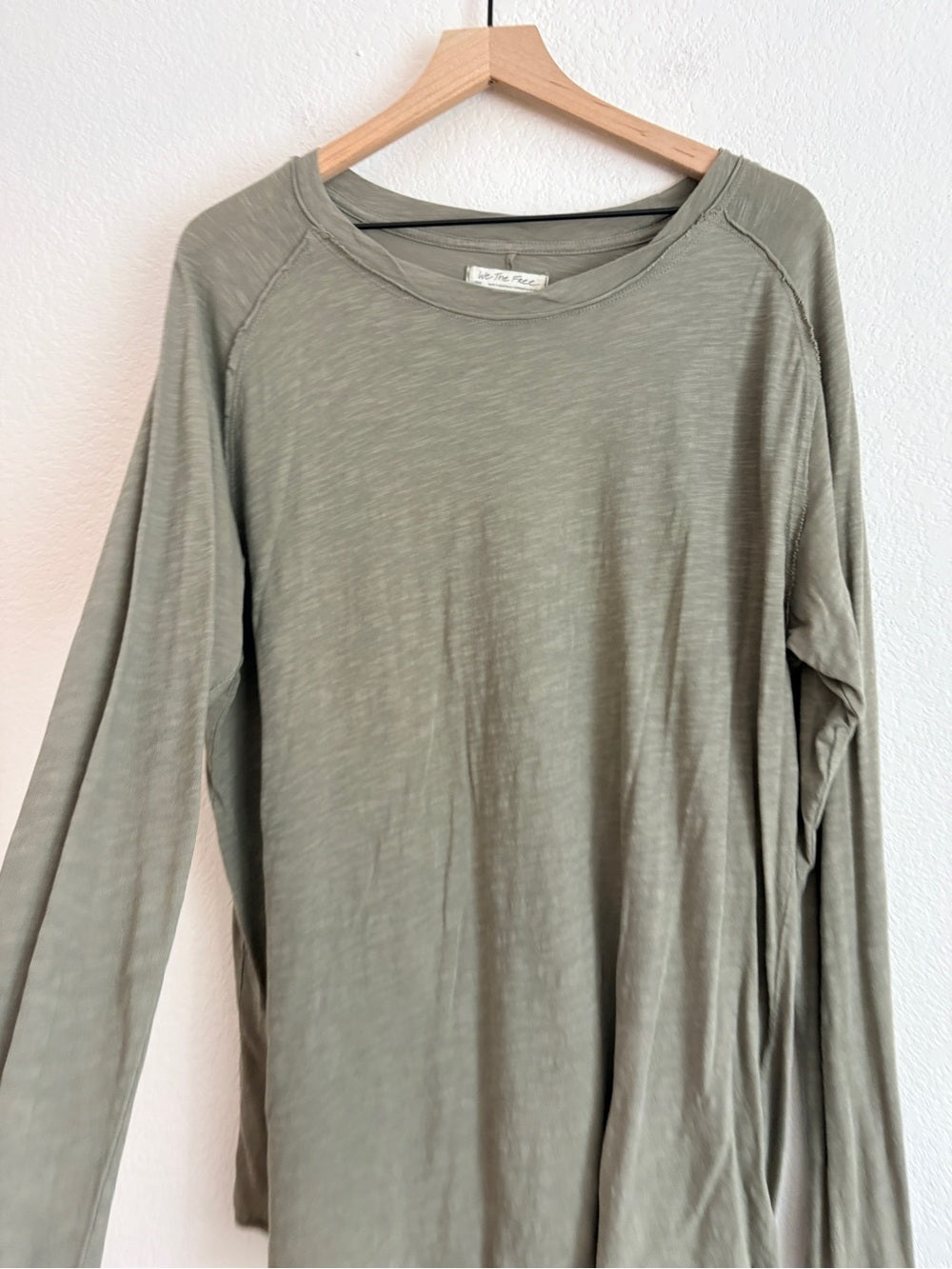 Free People Cotton Long Sleeve Crewneck Top in Olive Green (L)