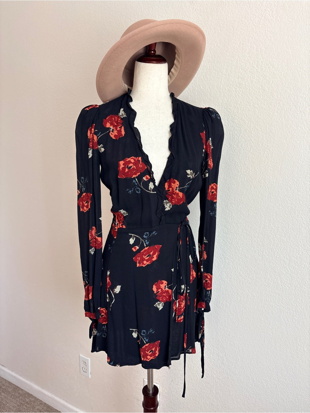 Reformation Delta Floral Black Wrap Dress (XS)