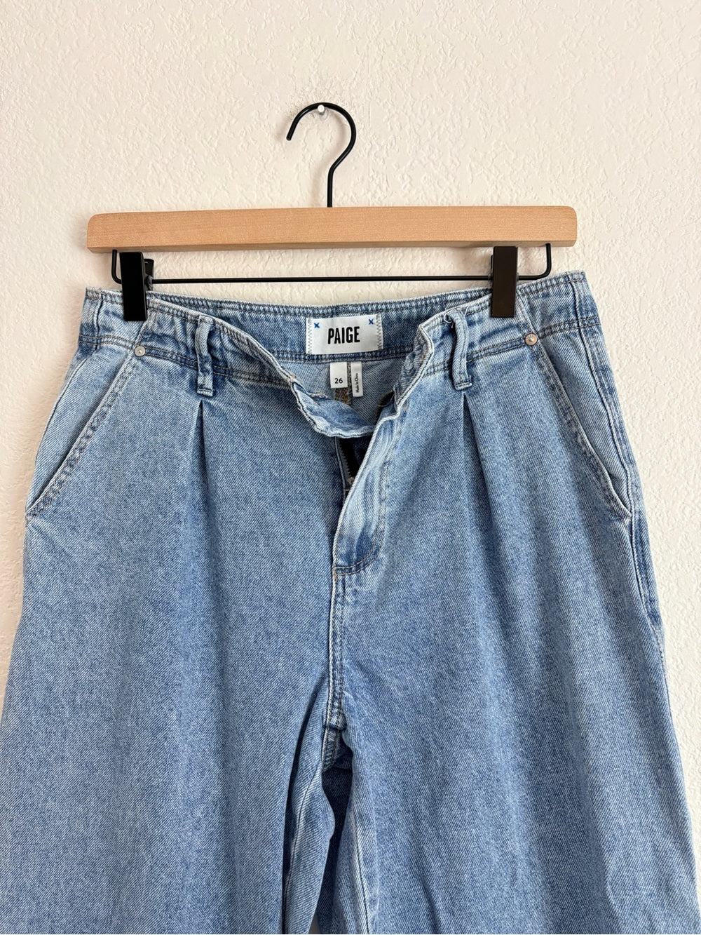 Paige Bella Pleated Trouser Jeans 100% Soft Cotton (26)