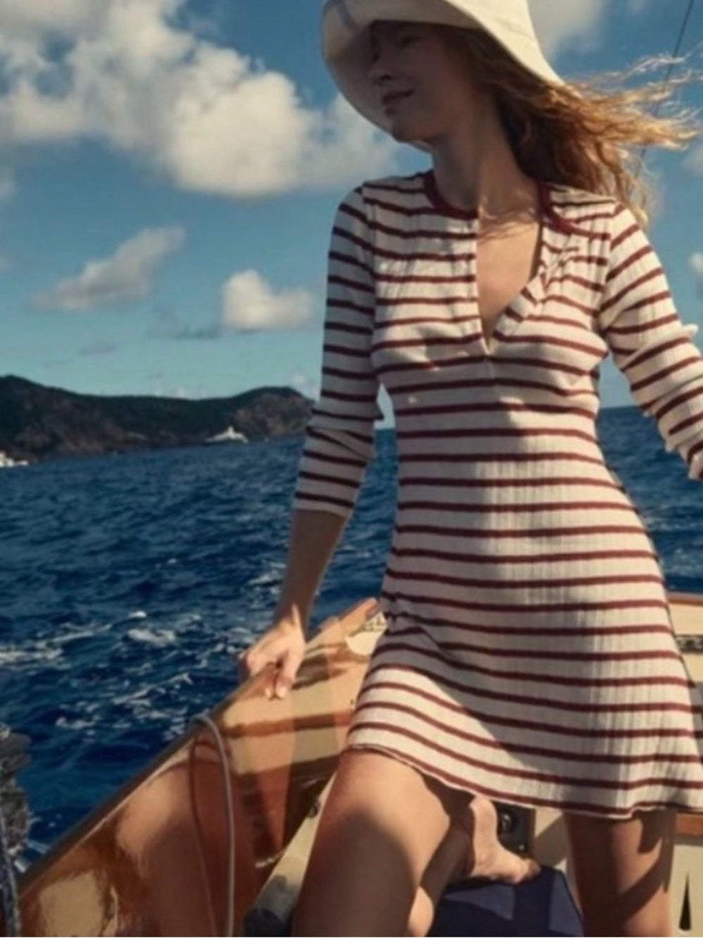 Doen Como Auburn San Simeon Stripe Henley Dress (S)