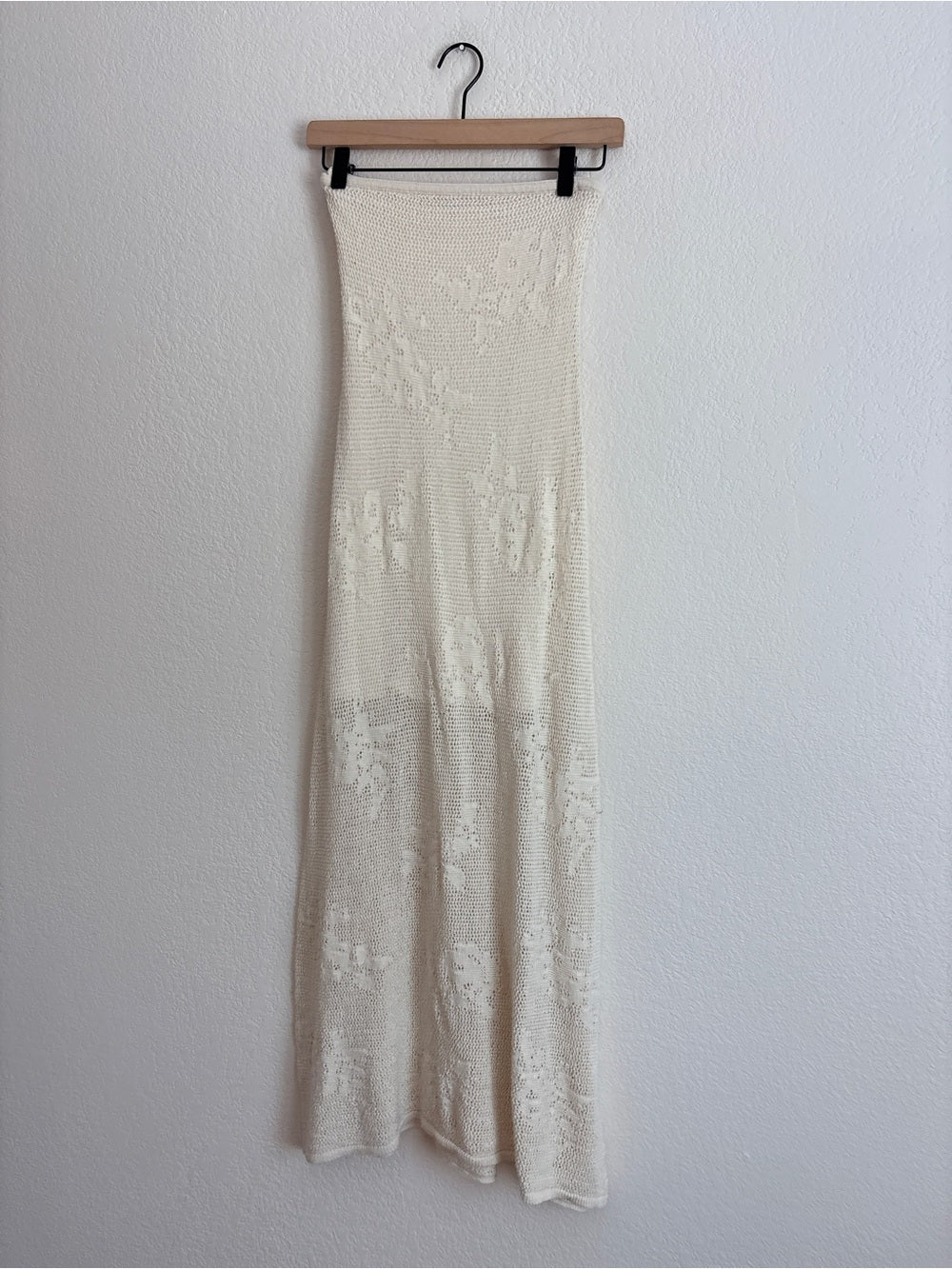 Abercrombie + Fitch Crochet Strapless Cream Lace Midi Dress (XXS) – the coconut closet