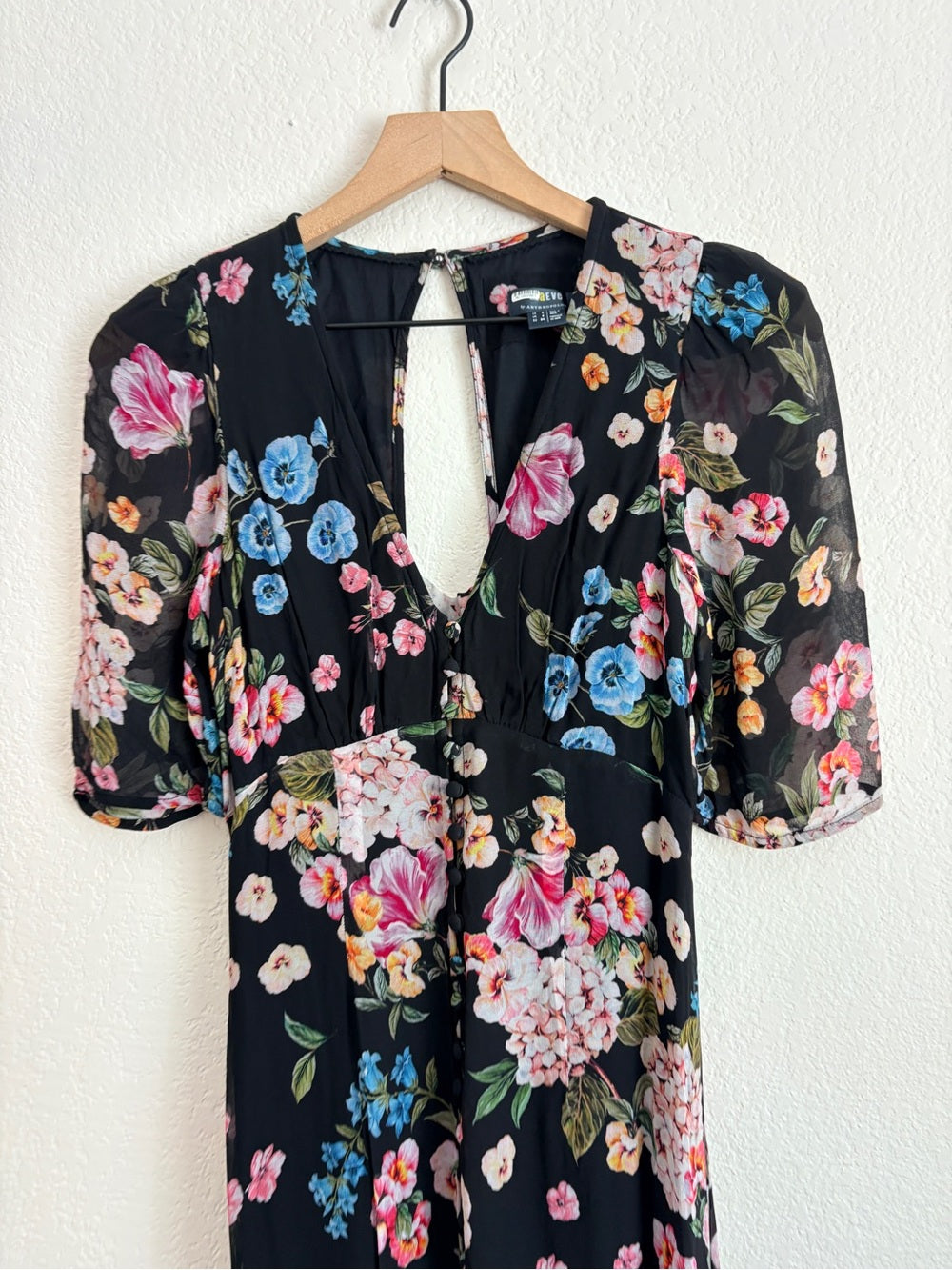 Anthropologie Maeve Floral Puff Sleeve V-Neck Black Midi Dress (2)