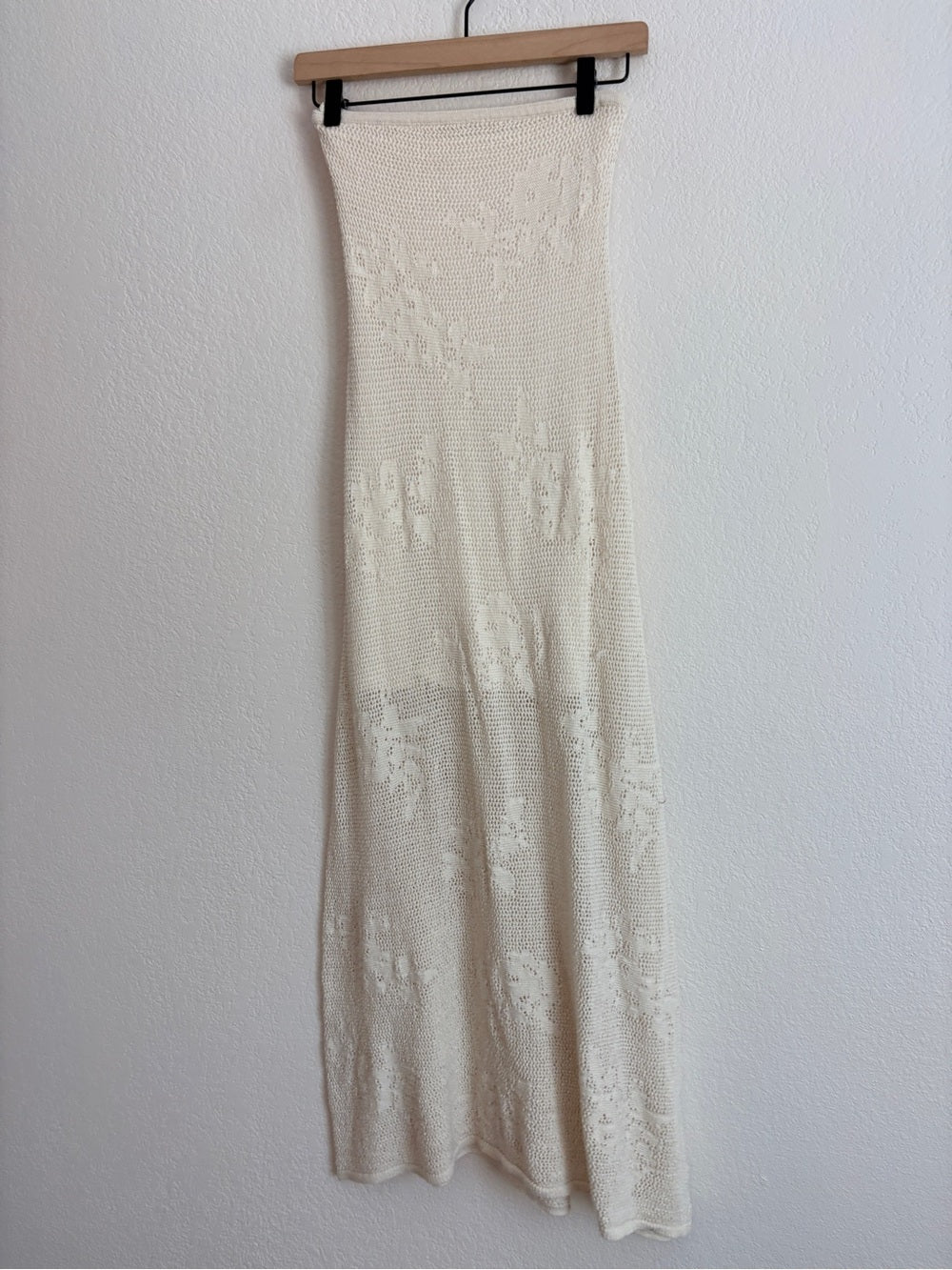 Abercrombie + Fitch Crochet Strapless Cream Lace Midi Dress (XXS)